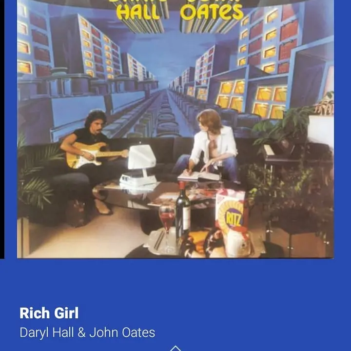 Music player screenshot for Rich Girl by Daryl Hall and John Oates